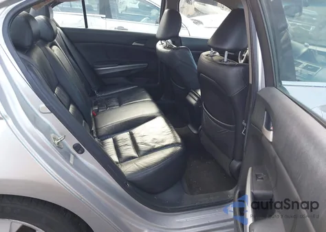 2008 Honda Accord 2.4 Ex-L z USA, uszkodzony, nr VIN 1HGCP26828A006049